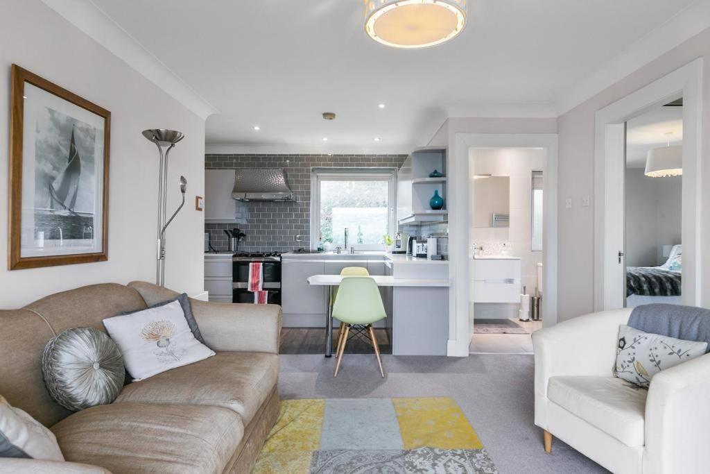 Skippingstone Beach Loft With Amazing Sea Views Bangor  Exterior foto