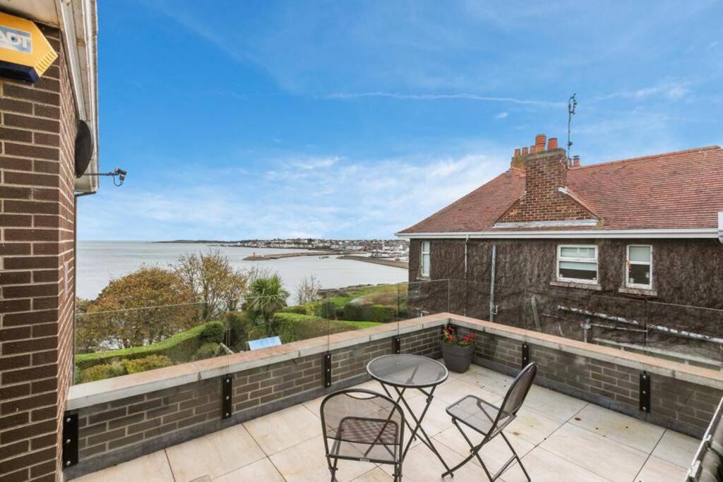 Skippingstone Beach Loft With Amazing Sea Views Bangor  Exterior foto