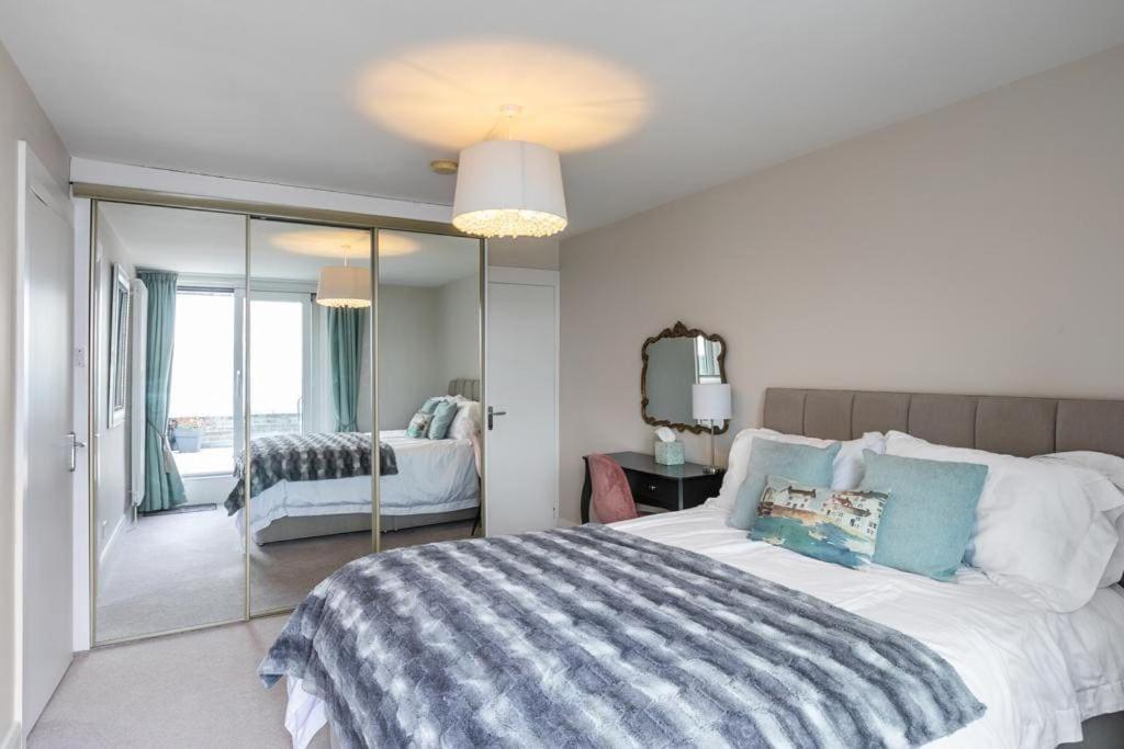 Skippingstone Beach Loft With Amazing Sea Views Bangor  Exterior foto